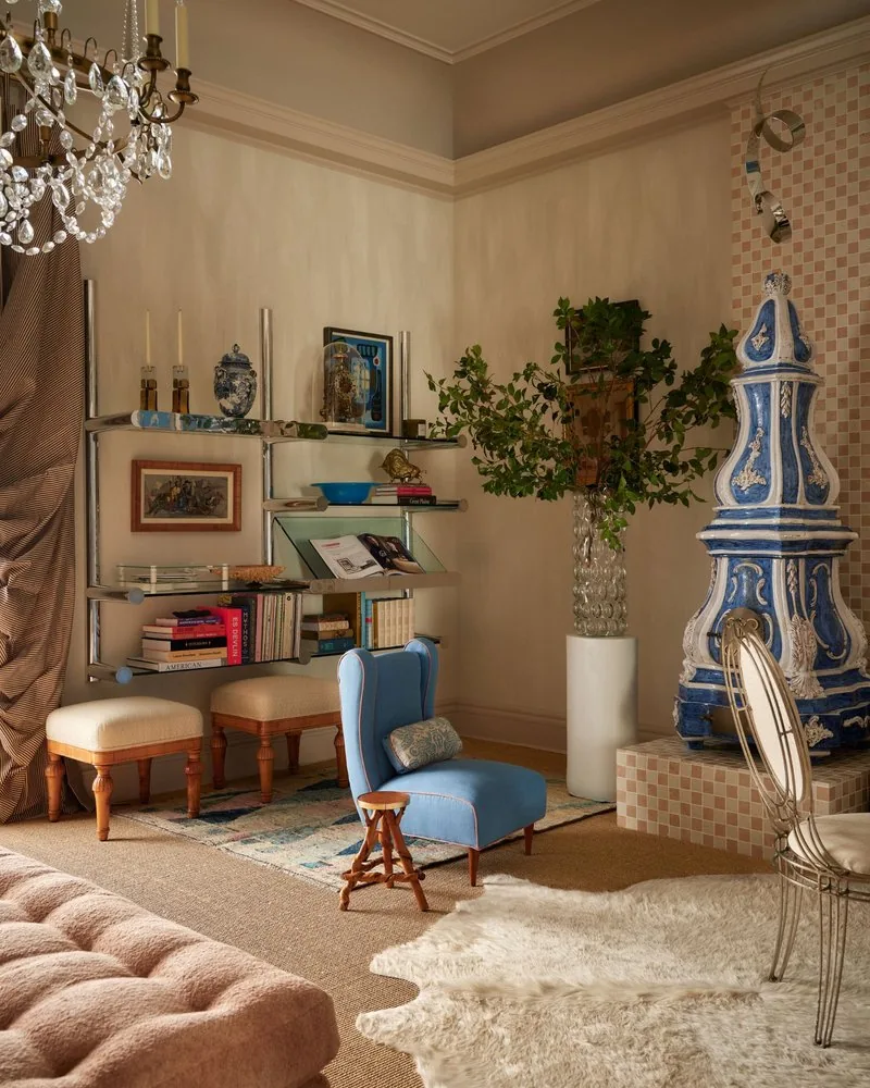 Mr. Trotter's Drawing Room, library corner detail, Kips Bay 2025, Studio Eckström